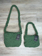 Load image into Gallery viewer, Crochet Purses
